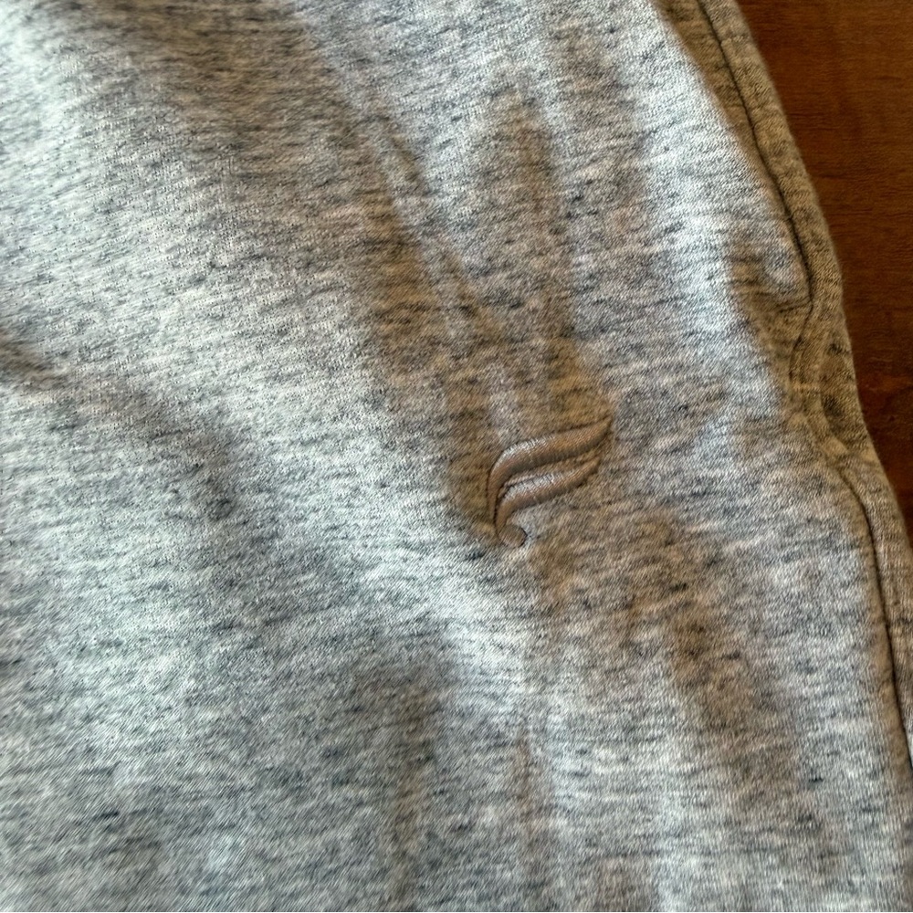 💥2/$20 Fabletics Men's Gray Drawstring Athletic Shorts - Picture 4 of 7